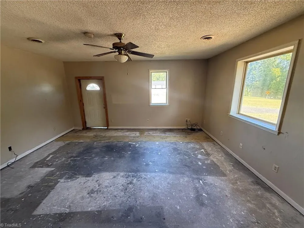 5170 NC Highway 700 Eden, NC 27288