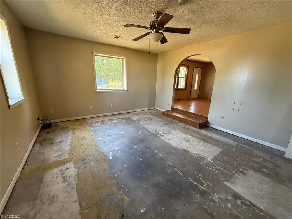 5170 NC Highway 700 Eden, NC 27288