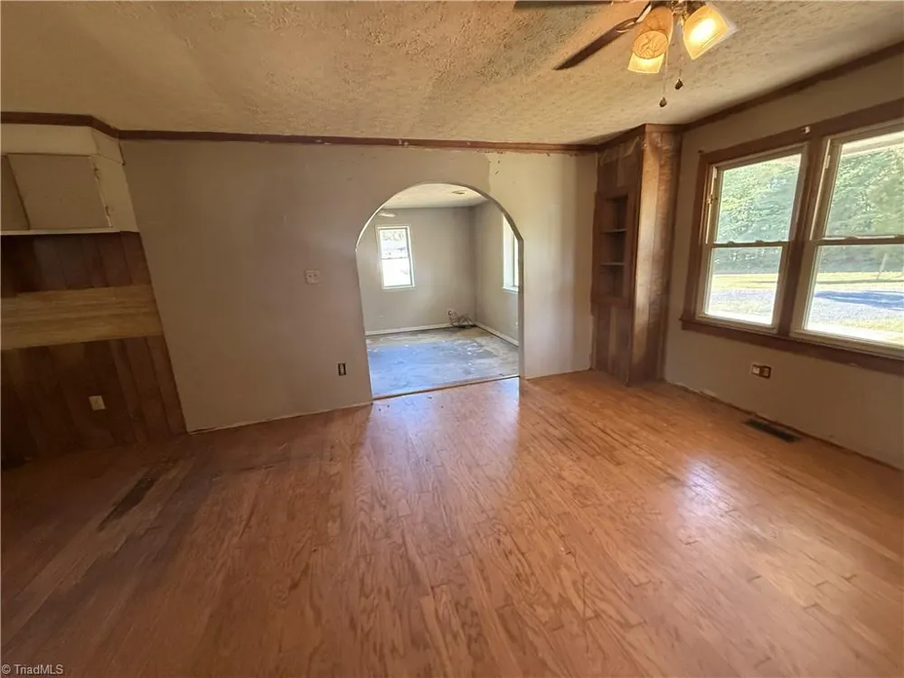 5170 NC Highway 700 Eden, NC 27288
