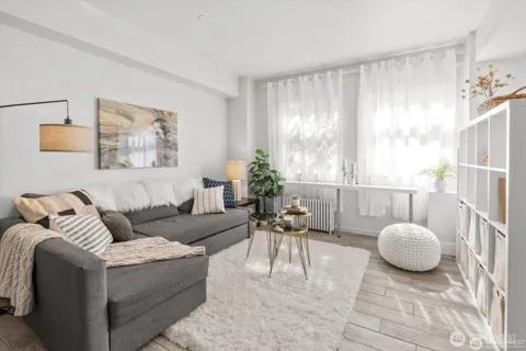 1017 Minor Avenue #206