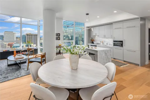 121 Stewart Street #3702