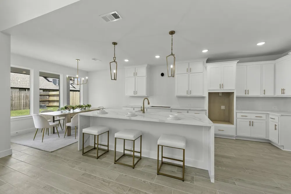 204 North River Way Liberty Hill, TX 78642