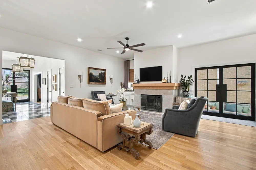 46 Crown Place Richardson, TX 75080