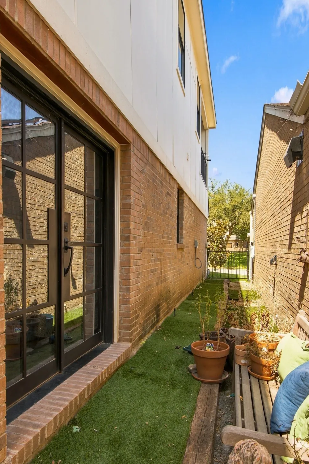 46 Crown Place Richardson, TX 75080