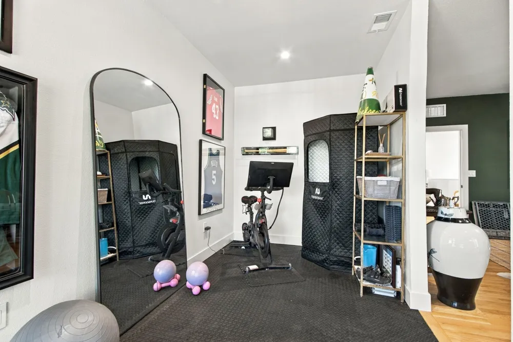 46 Crown Place Richardson, TX 75080