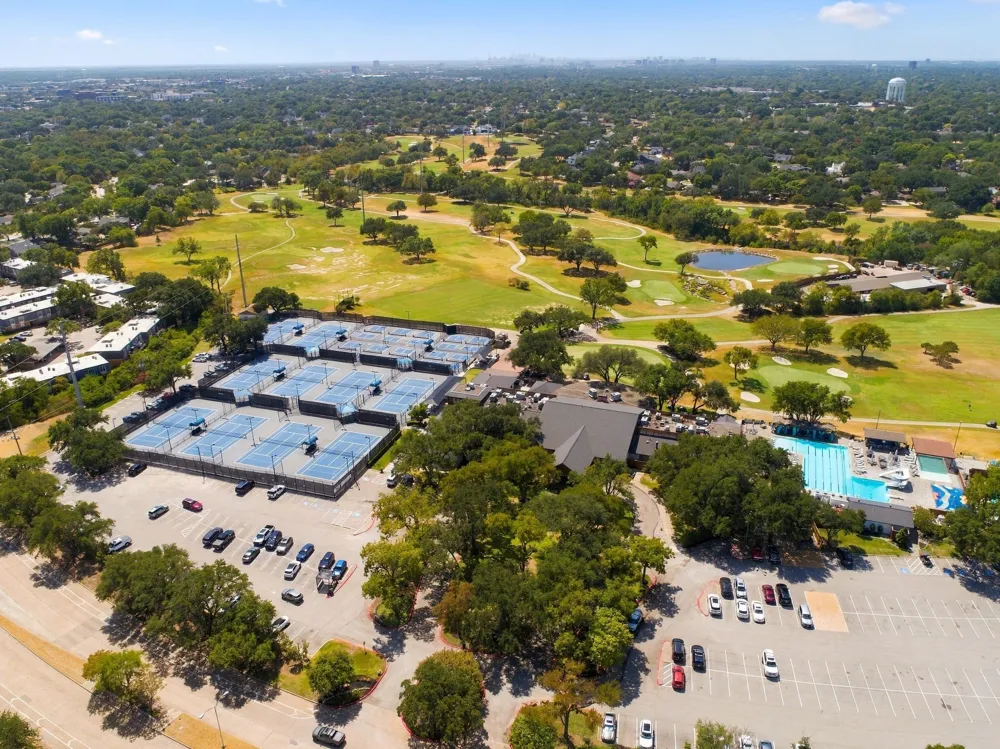 46 Crown Place Richardson, TX 75080