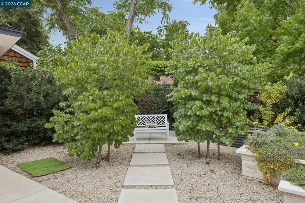 3646 Happy Valley Rd Lafayette, CA 94549
