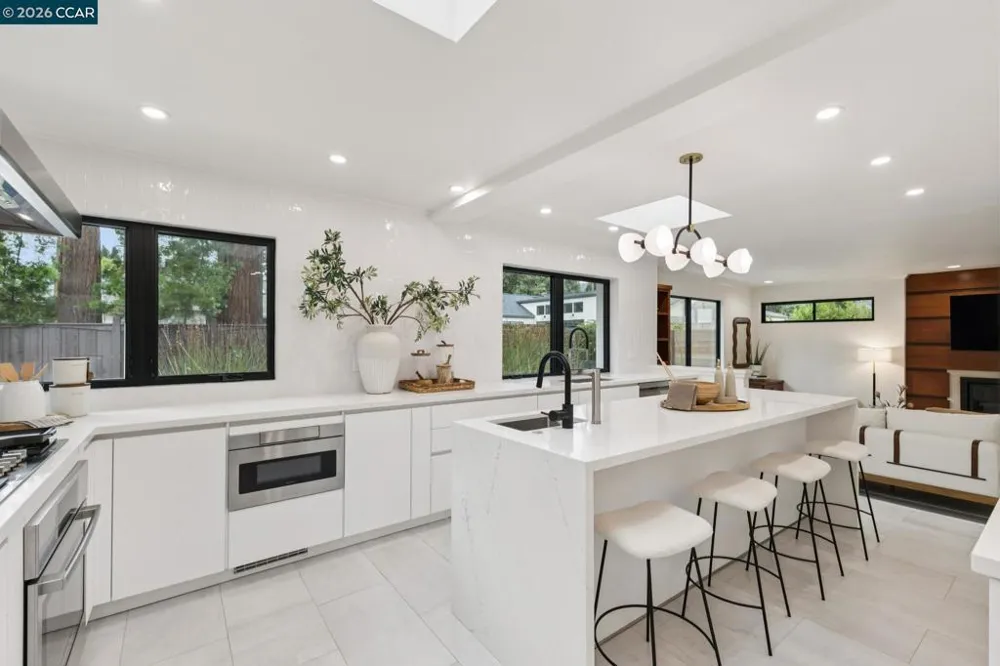 3646 Happy Valley Rd Lafayette, CA 94549