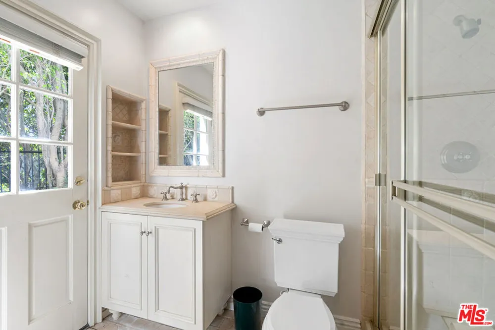 1481 Bienveneda Avenue Pacific Palisades, CA 90272