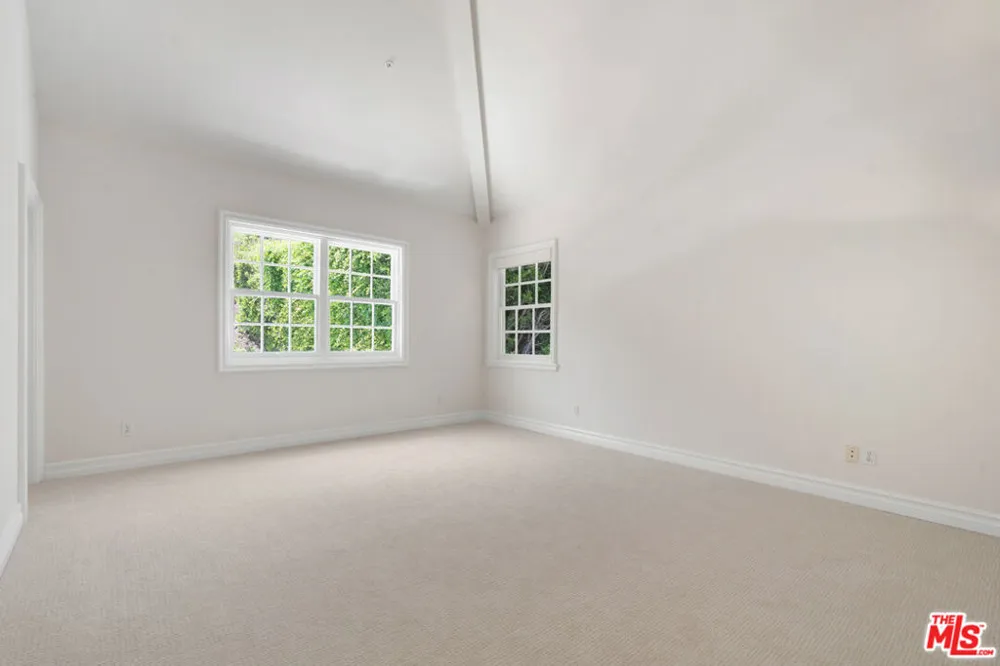 1481 Bienveneda Avenue Pacific Palisades, CA 90272