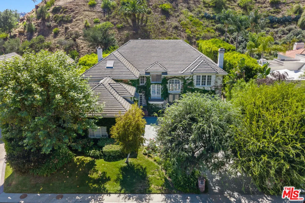 1481 Bienveneda Avenue Pacific Palisades, CA 90272