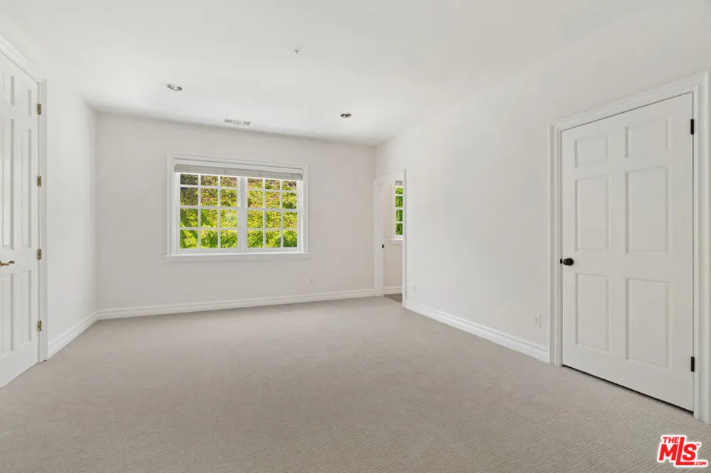 1481 Bienveneda Avenue Pacific Palisades, CA 90272