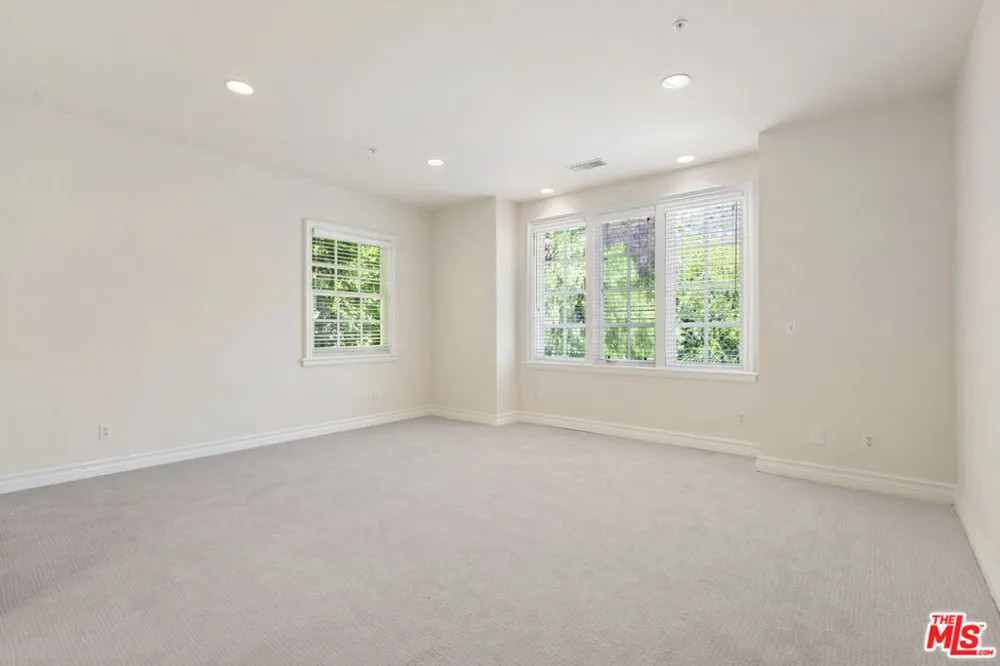 1481 Bienveneda Avenue Pacific Palisades, CA 90272