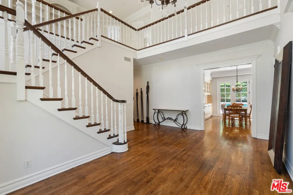 1481 Bienveneda Avenue Pacific Palisades, CA 90272