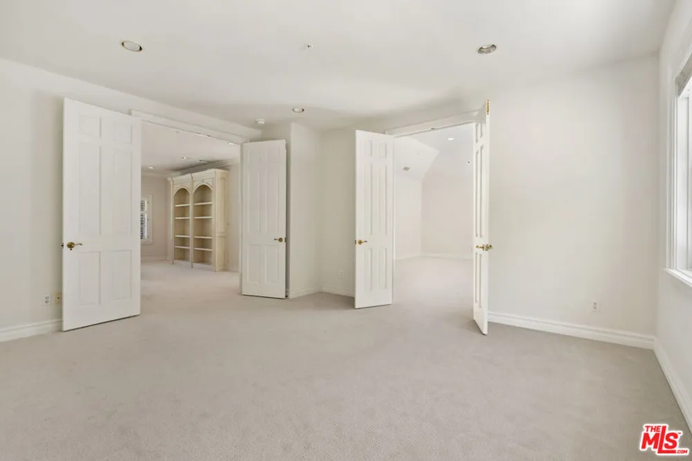 1481 Bienveneda Avenue Pacific Palisades, CA 90272