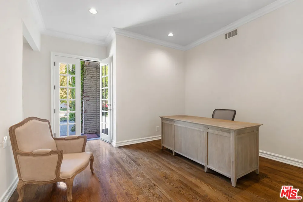 1481 Bienveneda Avenue Pacific Palisades, CA 90272
