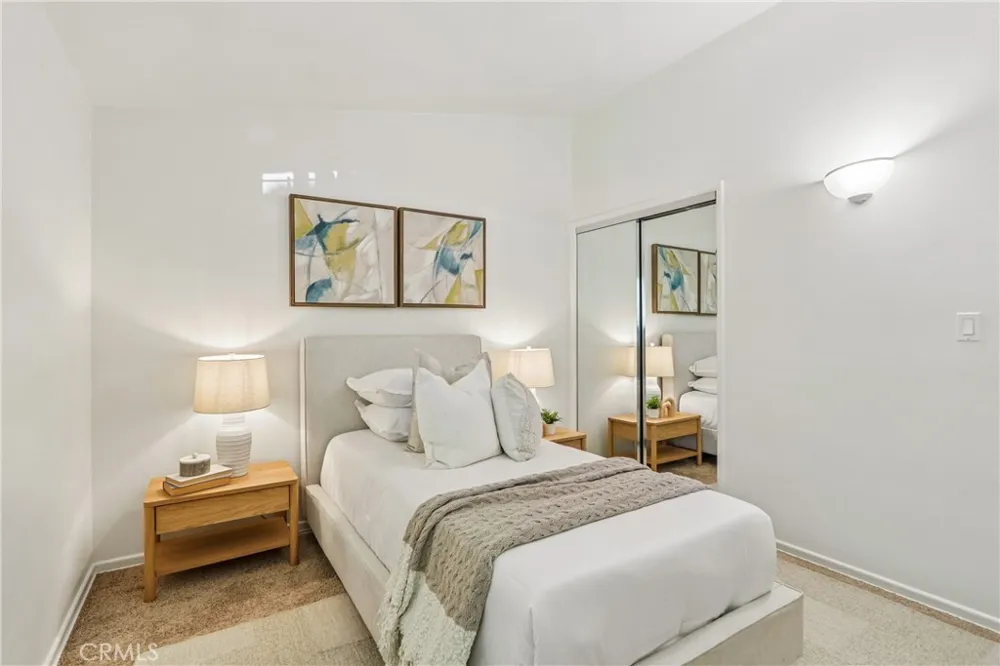 4548 La Granada Way La Canada Flintridge, CA 91011