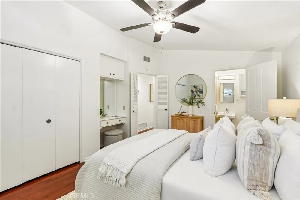 4548 La Granada Way La Canada Flintridge, CA 91011