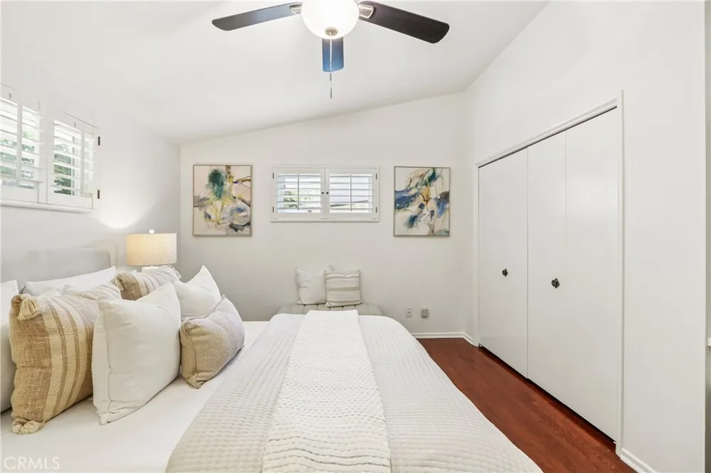 4548 La Granada Way La Canada Flintridge, CA 91011