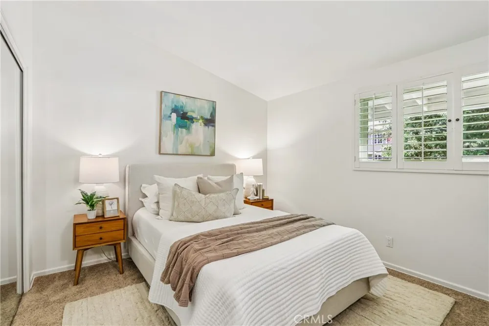 4548 La Granada Way La Canada Flintridge, CA 91011