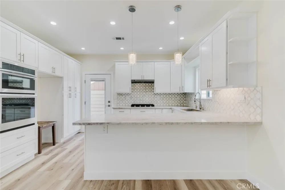 10405 Ruffner Avenue Granada Hills, CA 91344