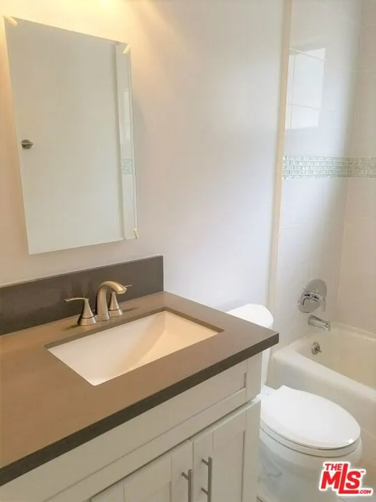 7607 Norton Avenue #4 West Hollywood, CA 90046