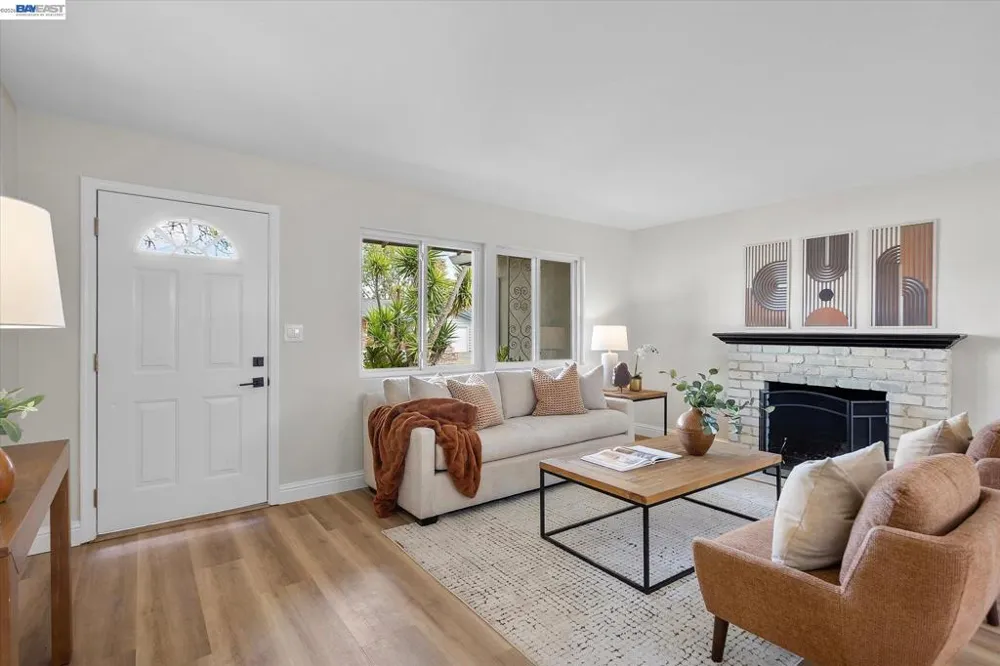 8526 Briarwood Ln Dublin, CA 94568