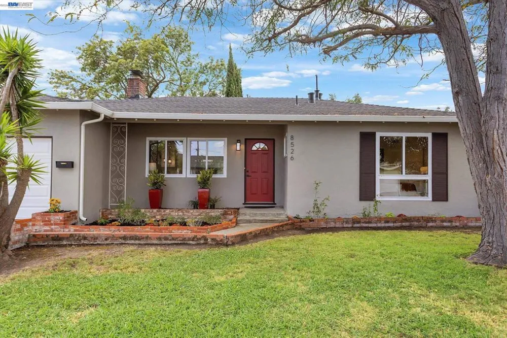 8526 Briarwood Ln Dublin, CA 94568