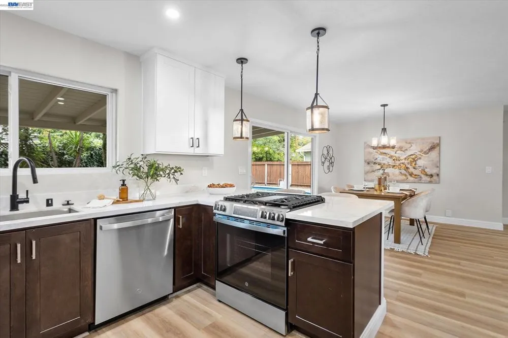 8526 Briarwood Ln Dublin, CA 94568