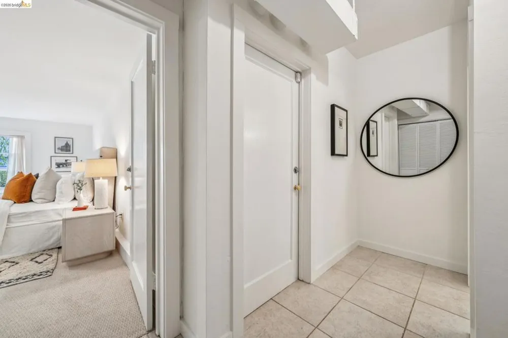 4737 Virginia Ave Oakland, CA 94619