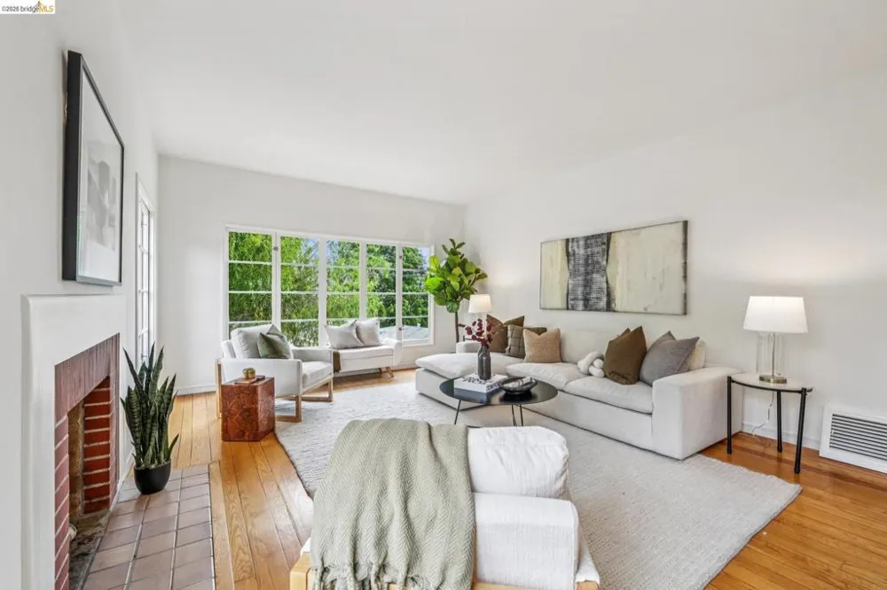 4737 Virginia Ave Oakland, CA 94619