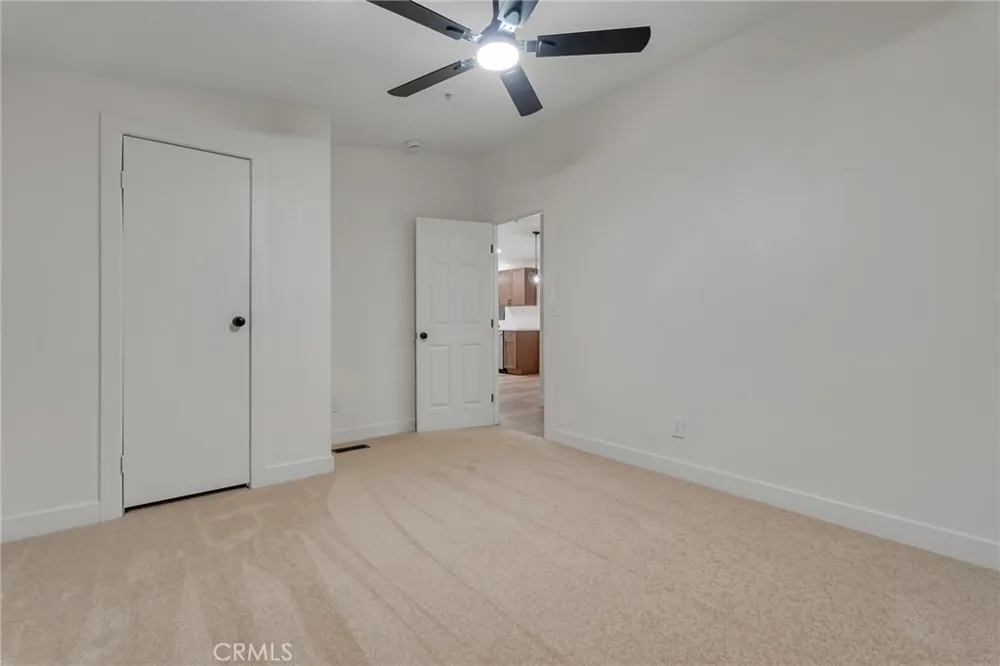 9572 Smith Road Phelan, CA 92371