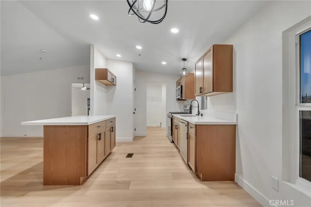 9572 Smith Road Phelan, CA 92371