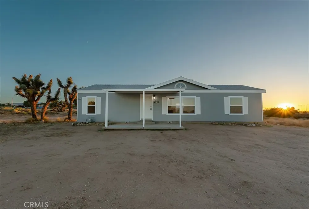 9572 Smith Road Phelan, CA 92371