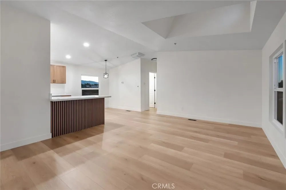 9572 Smith Road Phelan, CA 92371