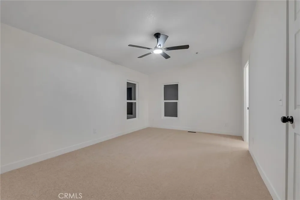 9572 Smith Road Phelan, CA 92371