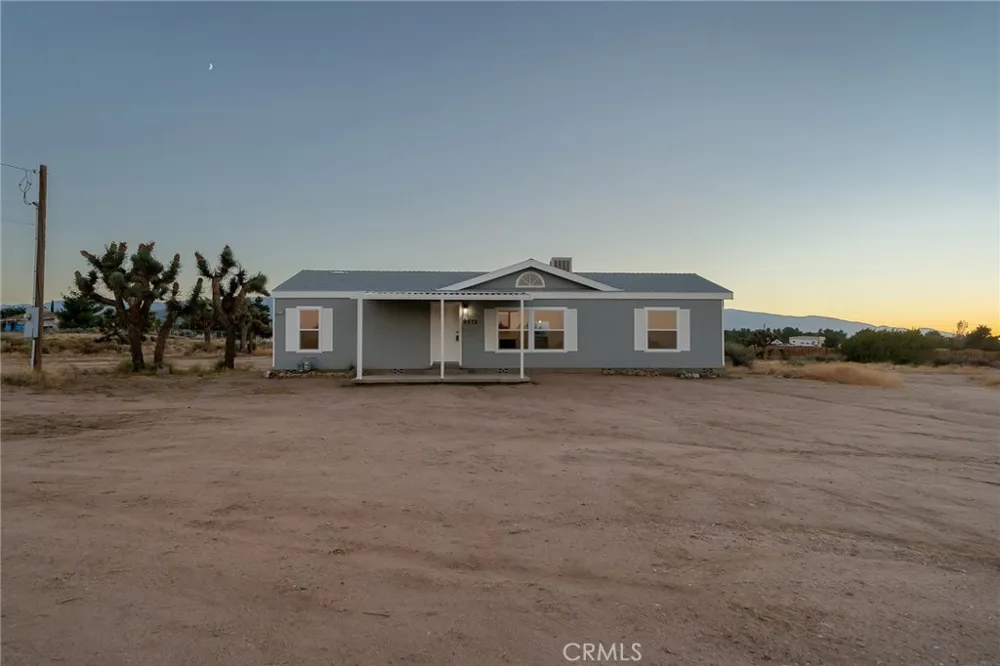 9572 Smith Road Phelan, CA 92371