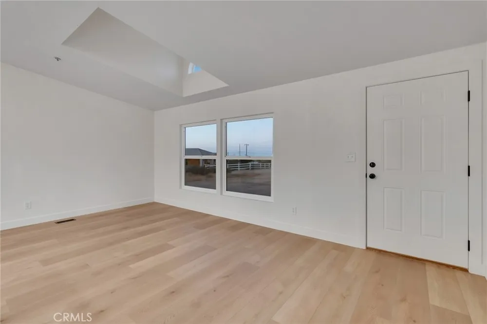 9572 Smith Road Phelan, CA 92371