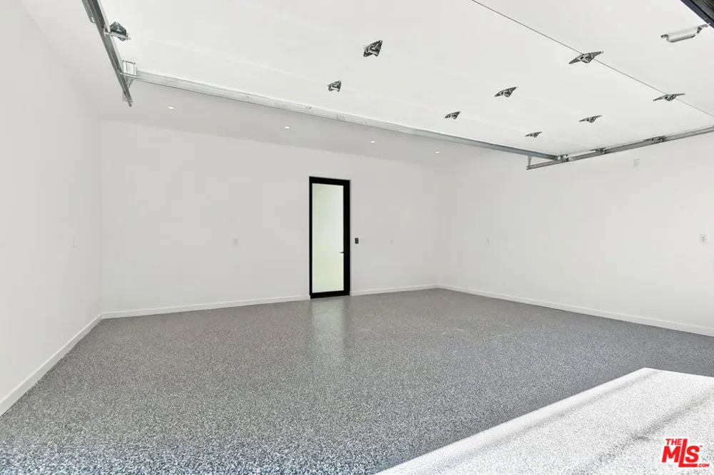 2031 Glyndon Avenue Venice, CA 90291