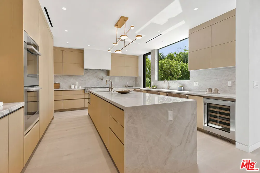 2031 Glyndon Avenue Venice, CA 90291