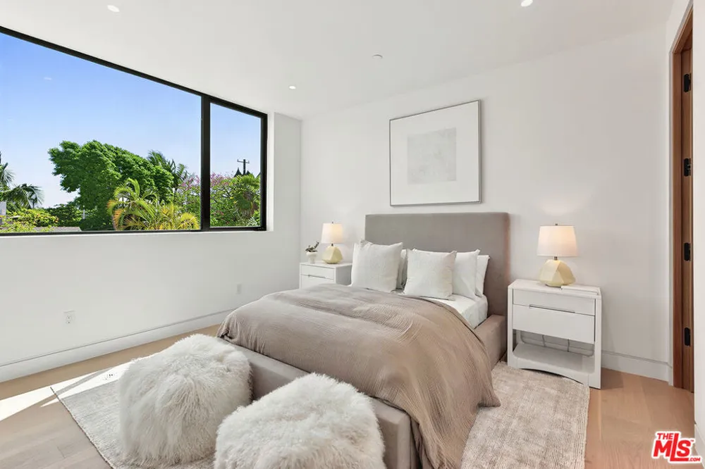 2031 Glyndon Avenue Venice, CA 90291