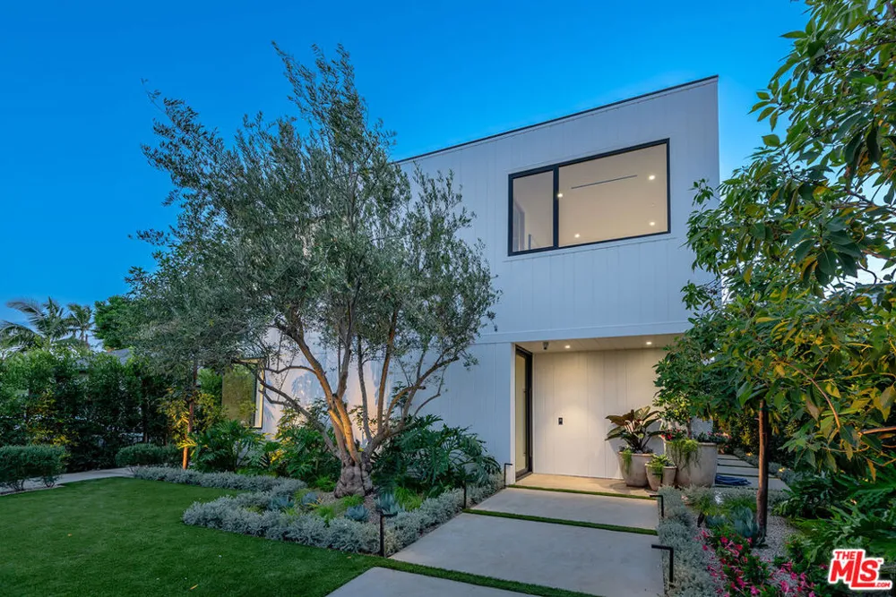 2031 Glyndon Avenue Venice, CA 90291