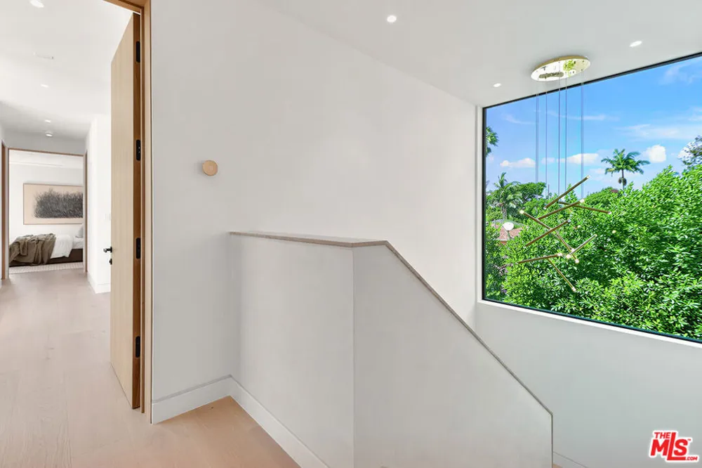 2031 Glyndon Avenue Venice, CA 90291