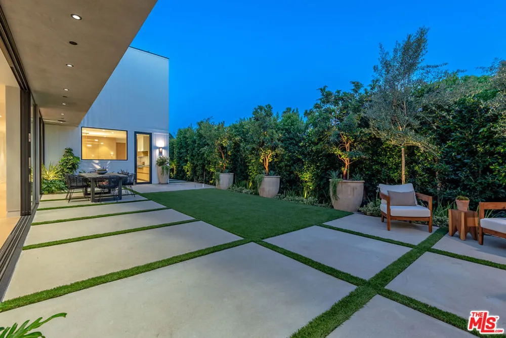 2031 Glyndon Avenue Venice, CA 90291