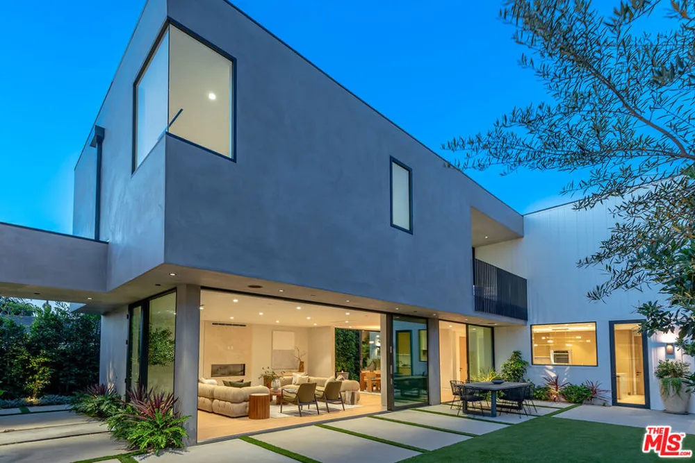 2031 Glyndon Avenue Venice, CA 90291