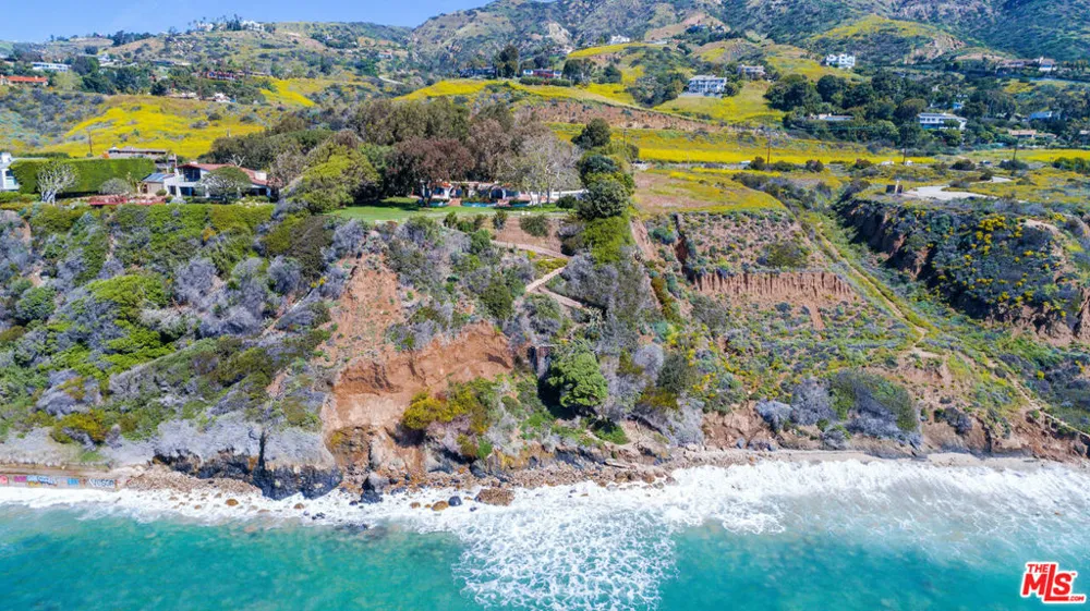 32752 Pacific Coast Highway Malibu, CA 90265