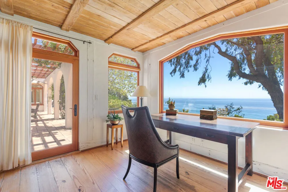 32752 Pacific Coast Highway Malibu, CA 90265