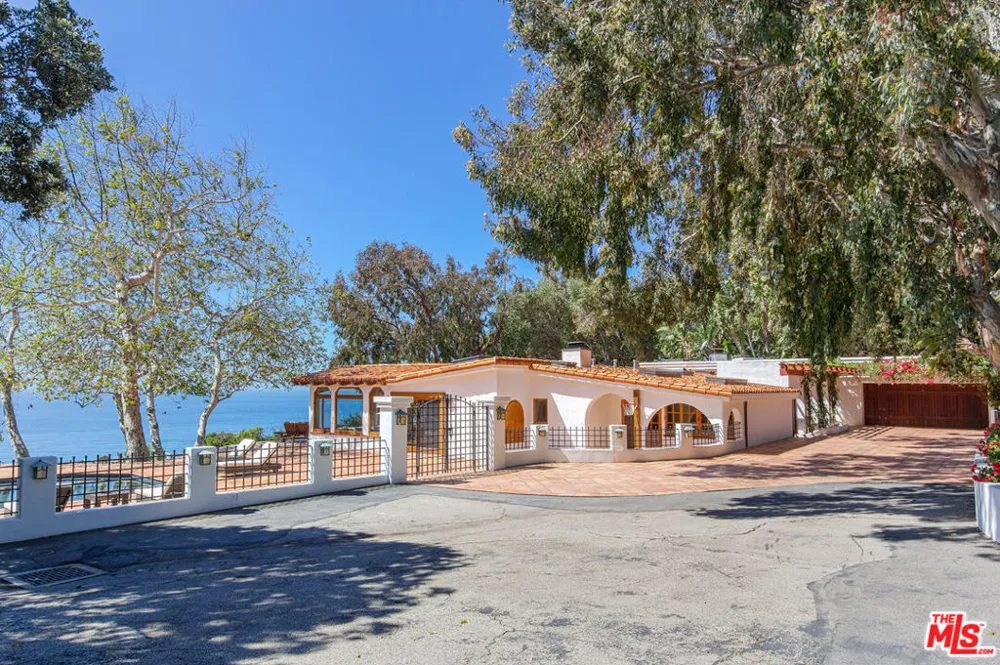 32752 Pacific Coast Highway Malibu, CA 90265