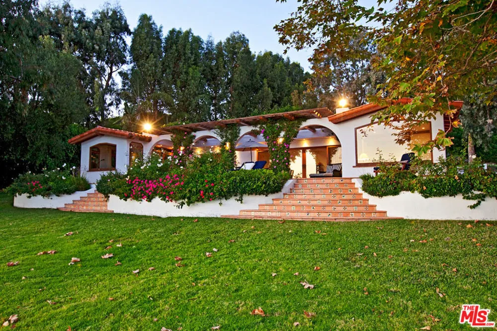 32752 Pacific Coast Highway Malibu, CA 90265