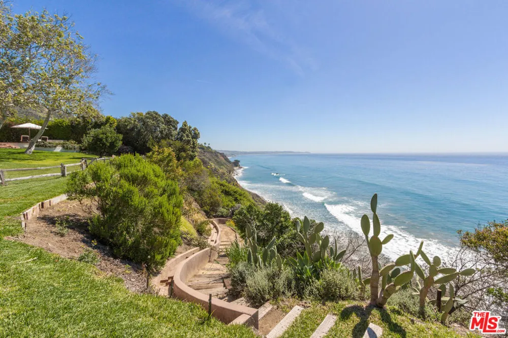 32752 Pacific Coast Highway Malibu, CA 90265